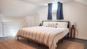 3 slaapkamers, een bureau, gratis wifi, beddengoed