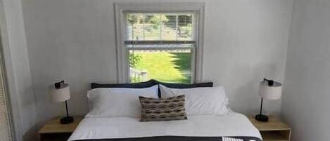 3 chambres, bureau, Wi-Fi gratuit, draps fournis