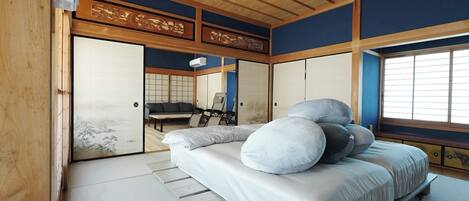 Desk, free WiFi, bed sheets