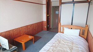 1 多间卧室、办公桌、免费 WiFi、床单