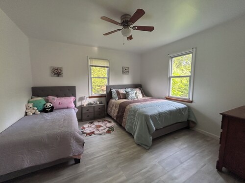 Fabulous 2-bedroom cottage in Wurtsboro