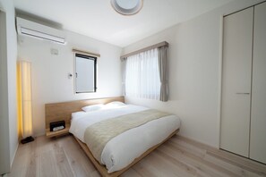 4 Schlafzimmer, Bügeleisen/Bügelbrett, kostenloses WLAN, Bettwäsche