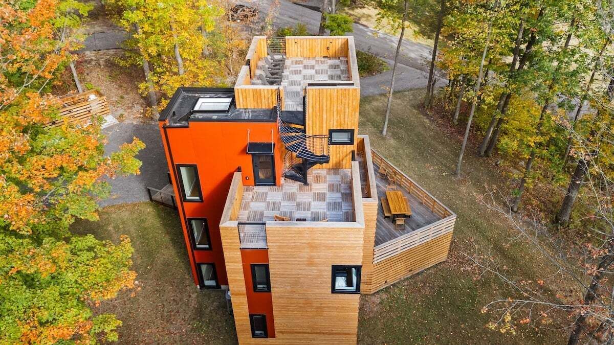 المنشأة من الخارج