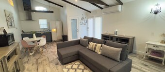 THE SUNFLOWER GUEST HOUSE