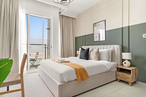 2 bedrooms, desk, iron/ironing board, WiFi
