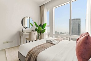 2 bedrooms, desk, iron/ironing board, WiFi