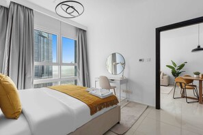 1 bedroom, desk, iron/ironing board, WiFi