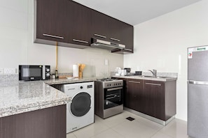 Fridge, microwave, oven, stovetop