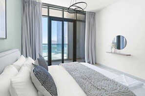 1 bedroom, desk, iron/ironing board, WiFi