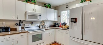 Family Home w/ Pet-Friendly Yard in Fort Myers!