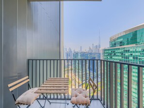 Deluxe Studio, Balcony, City View | Balcony