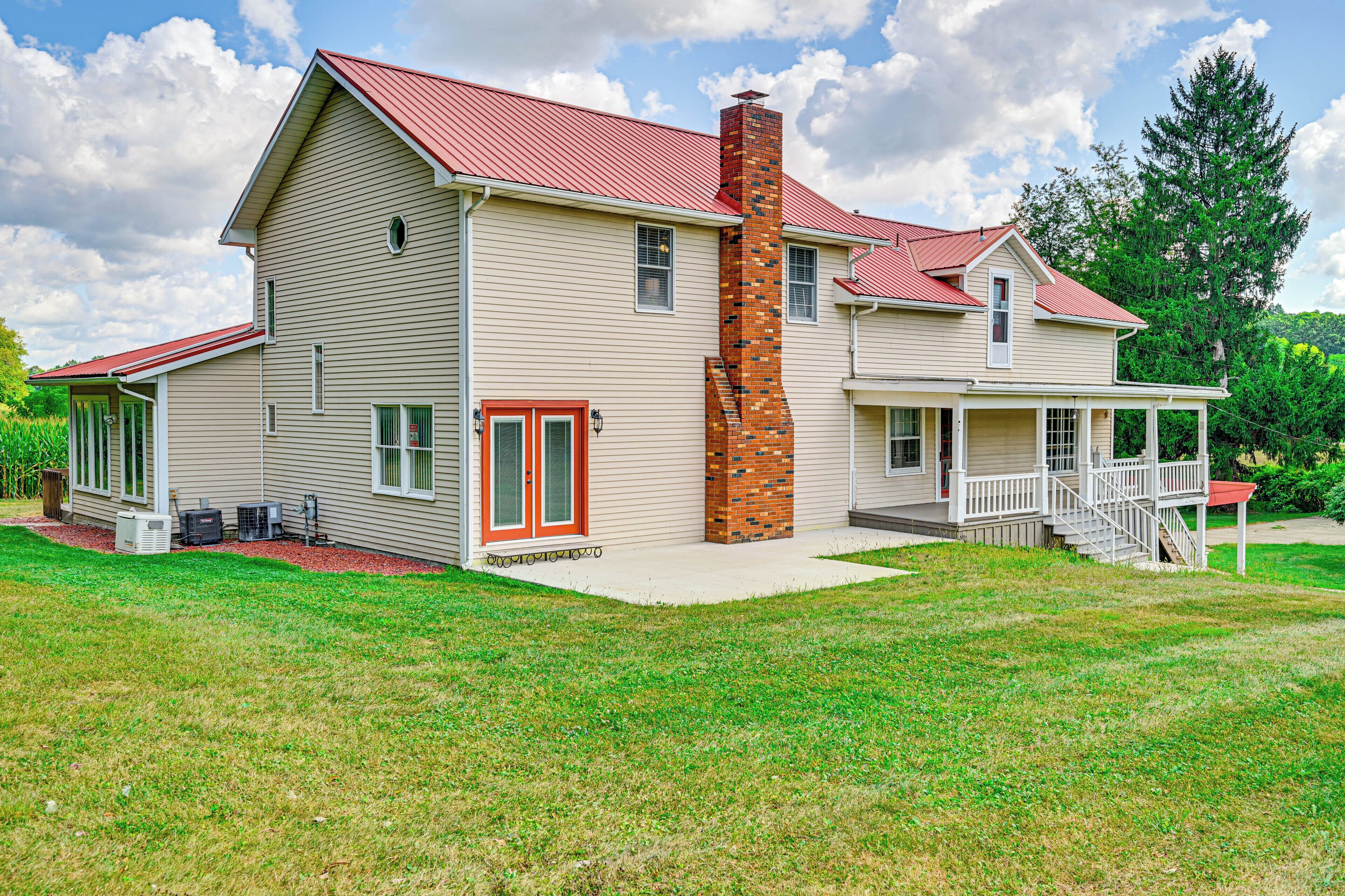Dover Vacation Rental | 3BR | 3.5BA | 3,660 Sq Ft | Stairs Required