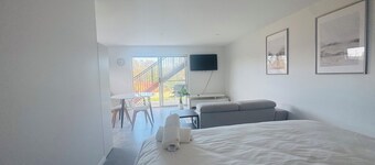 KINGI Modern Studio, Walk to Everything