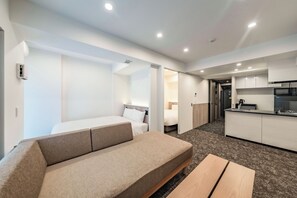 Superior Family Room, Non Smoking (201) | Free WiFi