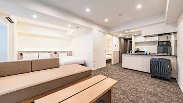 Quarto família, várias camas, para não fumantes (Premium Room) | Quartos à prova de som, Wi-Fi de cortesia