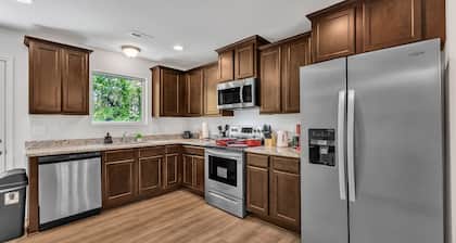 King 3BR Townhouse Mins to Cary NC State