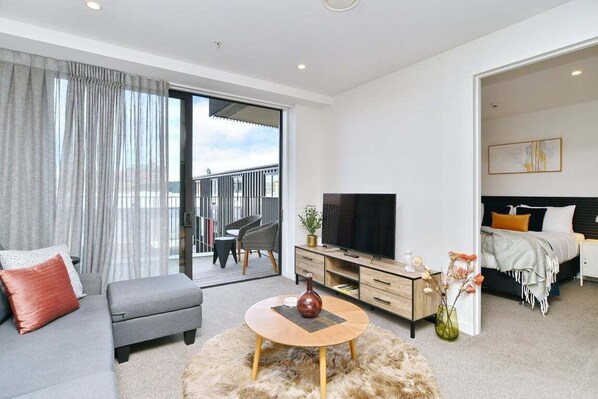 1 bedroom, iron/ironing board, bed sheets