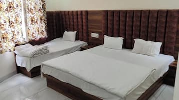 Free WiFi, bed sheets
