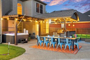 Outdoor dining - Resort Style Backyard • Pool • Pickleball Court (Lake Dallas)