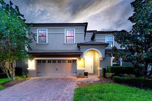 المنشأة من الخارج