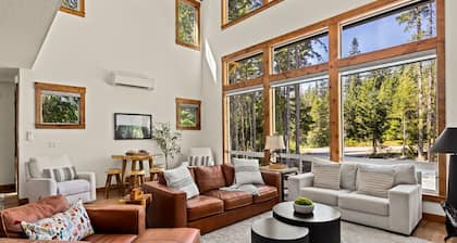 2 Homes • Sleeps 22 • Sauna • Hot Tub • Fire Pit