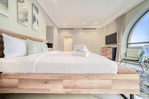 5 bedrooms, iron/ironing board, travel crib, WiFi