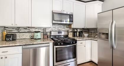 Amazing 2-bedroom house : Walking Distance to UC Davis Hospital and Midtown