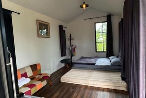 Room - Inthanin Pool Villa (Nam Nao)