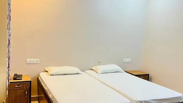 Deluxe Double Room | Free WiFi