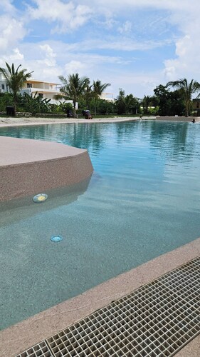 Serene Zanzibar Retreat With Stunning Pool & Beach Access