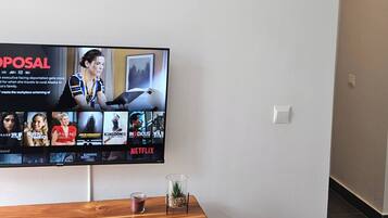 Apartment, 2 Bedrooms | Interior