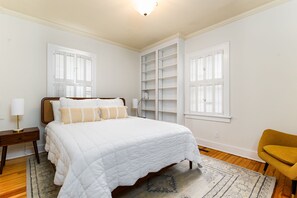 3 Schlafzimmer, Schreibtisch, WLAN, Bettwäsche