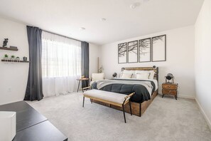 4 chambres, fer et planche à repasser, Wi-Fi, draps fournis