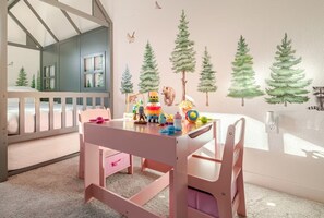 4 chambres, fer et planche à repasser, Wi-Fi, literie fournie