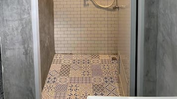 Economy Shared Dormitory, Women only | Bathroom | Shower, free toiletries, hair dryer, slippers