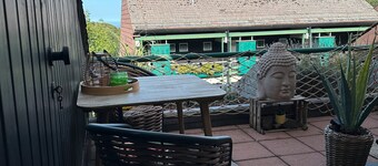 'Schwarzwaldlodge Zeitlos' with Mountain View, Private Terrace and Wi-Fi