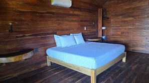 Deluxe-Ferienhütte | Hochwertige Bettwaren, kostenloses WLAN, Bettwäsche