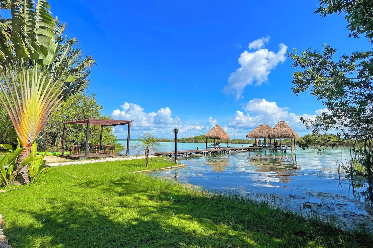 Literie de qualité supérieure, Wi-Fi gratuit, draps fournis