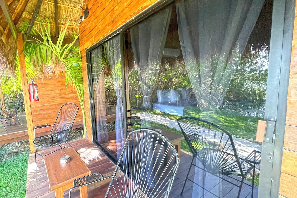 Literie de qualité supérieure, Wi-Fi gratuit, draps fournis