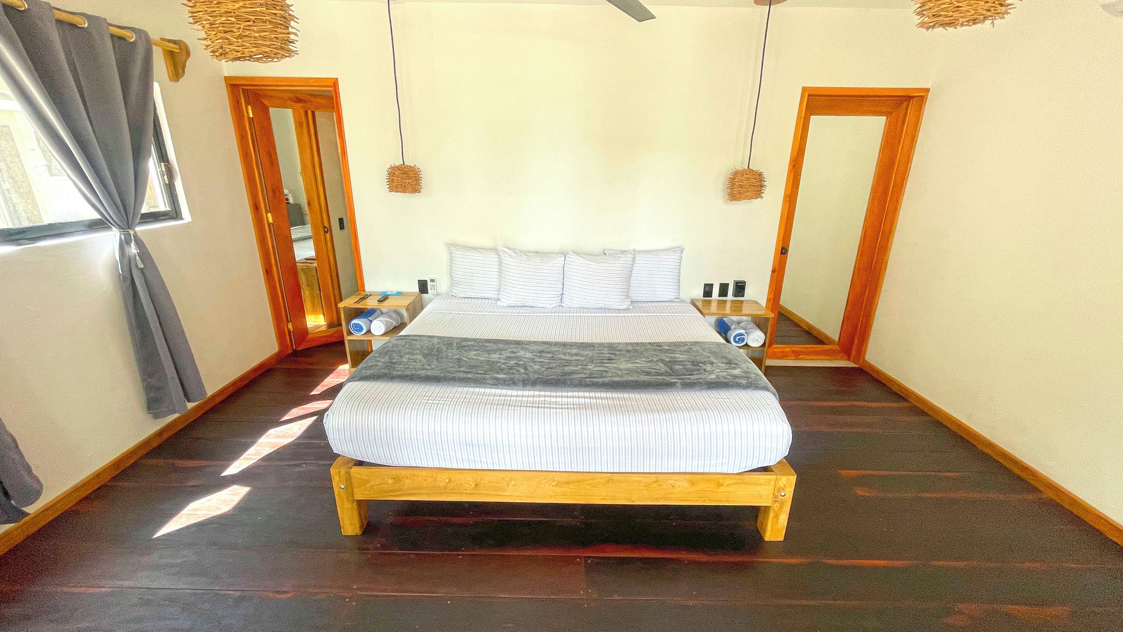 Literie de qualité supérieure, Wi-Fi gratuit, draps fournis