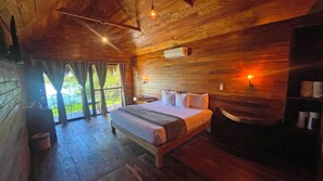 Literie de qualité supérieure, Wi-Fi gratuit, draps fournis