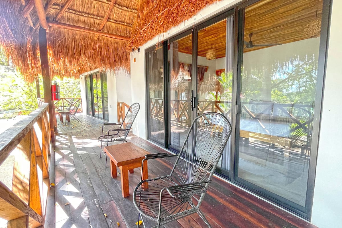 Literie de qualité supérieure, Wi-Fi gratuit, draps fournis