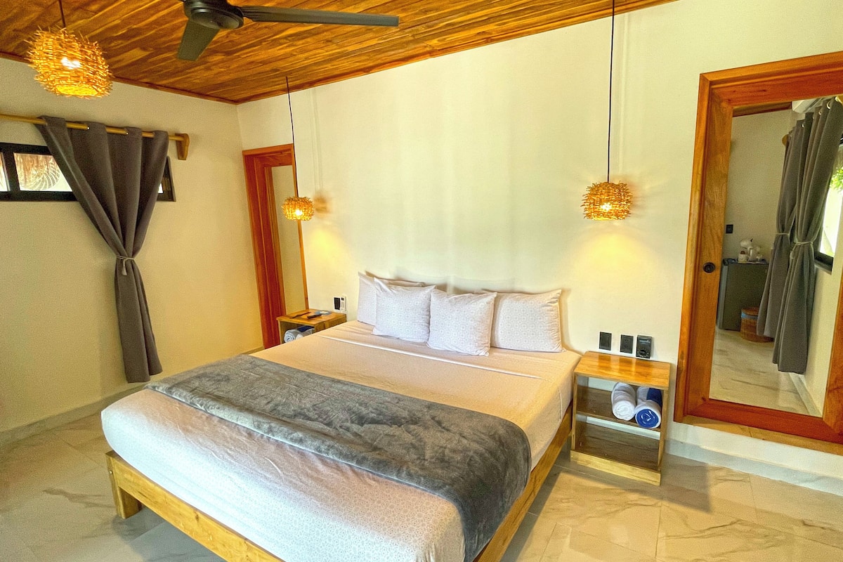 Literie de qualité supérieure, Wi-Fi gratuit, draps fournis