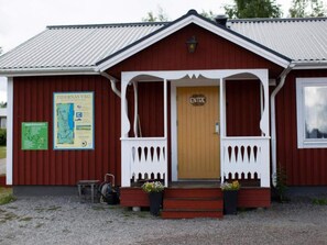 House | Exterior detail