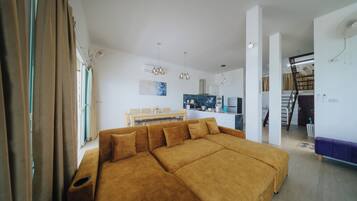 TV, stereo