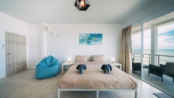 2 bedrooms, iron/ironing board, internet, bed sheets