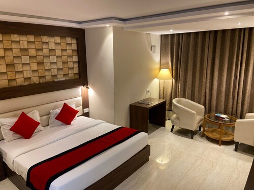 8fold by LaRiSa, Basti