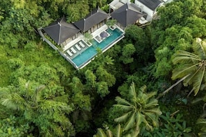 บริเวณภายนอก