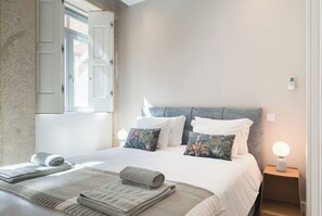 1 室のベッドルーム、WiFi