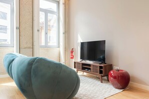 TV